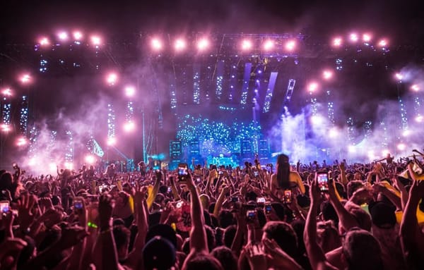 Ảnh: Sưu tầm, bài viết: Ngọc Duyên